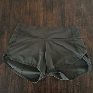 Lululemon Speed Up Short *2.5"